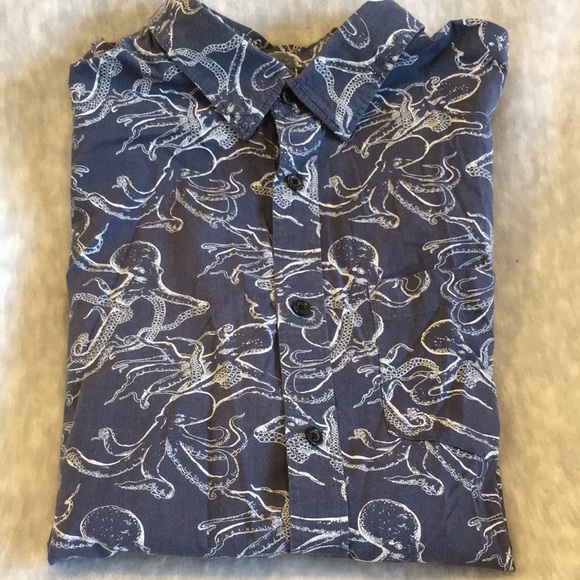 Old Navy Other - Old Navy Octopus Beach Ocean Marine Casual Mens Dress Shirt  XL Slim Fit Resale